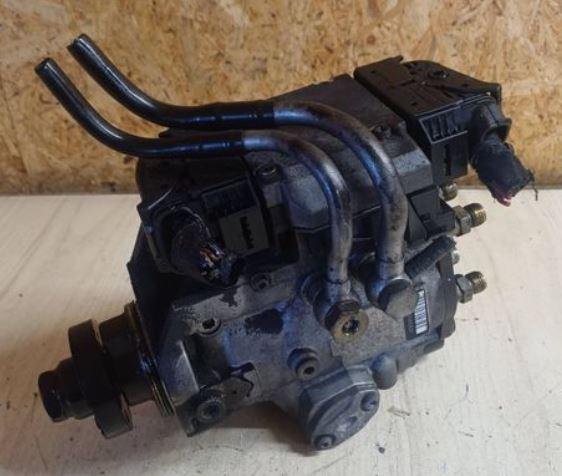 Opel Vectra C 2002-2008 sedan 2.2 DTI diesel MT 92 kW 2003  Vstrekovacie čerpadlo 0470504224 5286200007 55352862