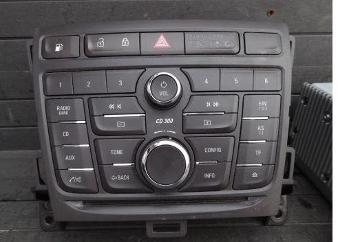 Opel Zafira C Tourer 2012-2019 hatchback 2.0 CDTI diesel AT 125 kW 2015  Rádio 22936573