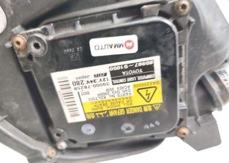 Toyota Avensis III T27 2009-2018 sedan 2.2 D4D diesel MT 110 kW 2009  Svetlo predné pravé 81126-05310 EU