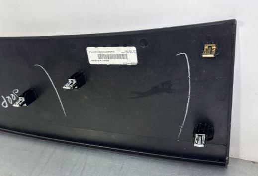 Jeep Cherokee 2015 2.8 CRD diesel 120 kW  Plast kufra 1GG49DX9AE