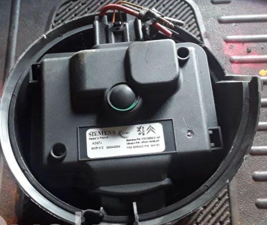 Peugeot 407 sedan 1.6 HDI diesel MT 80 kW 2007  Ventilátor kúrenia 7737080501