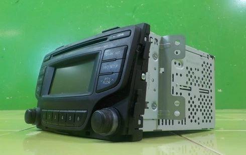 Hyundai ix20 2010-2019 hatchback 1.4 16v petrol MT 66.2 kW 2010  Rádio 96160-1K050