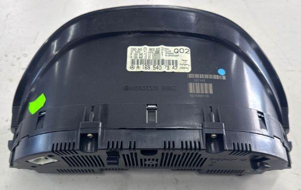 Mercedes B W245 2005-2011 hatchback 1.7 petrol AT 85 kW 2005  Prístrojová doska A1695404511 0263643173 A1695407347