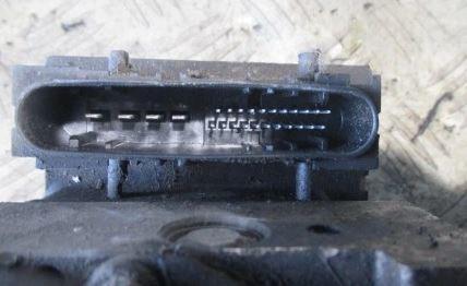 Ford Mondeo Mk3 2000-2007 sedan 2.0 TDDI diesel MT 85 kW 2000  Pumpa ABS 0265800381