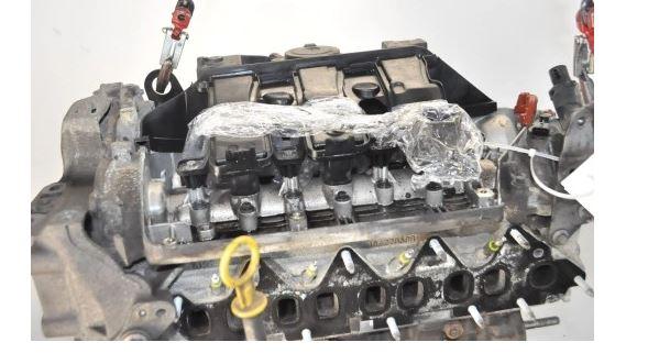 Renault Trafic III 2014- hatchback 1.6 DCI diesel MT 88 kW 2015  Motor diesel  holomotor R9M452 BITURBO