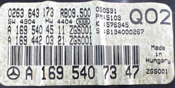 Mercedes B W245 2005-2011 hatchback 1.7 petrol AT 85 kW 2005  Prístrojová doska A1695404511 0263643173 A1695407347
