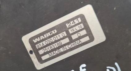 Chevrolet Orlando hatchback 2.0 VCDI diesel AT 120 kW 2012  Vákuová pumpa 25183189