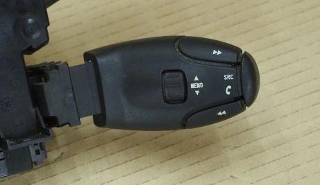 Citroen C3 I 2002-2009 hatchback 1.4 16v petrol MT 65 kW 2009  Prepínacie páčky pod volantom 96640414XT