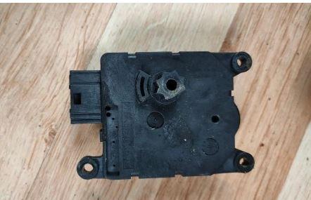 Jeep Grand cherokee WK 2004-2010 hatchback 3.0 CRD diesel AT 160 kW 2007  Motorček kúrenia 929585P