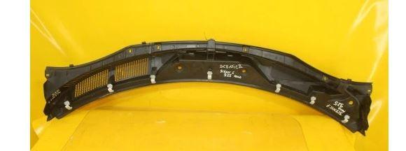 Renault Scenic II 2003-2009 hatchback 1.5 DCI diesel MT 78 kW 2007  Torpédo (plast pod čelným sklom) 8200136789 8200183140