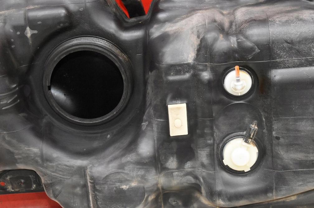 Toyota Proace II 2016- hatchback 2.0 D4D diesel MT 110 kW  Palivová nádrž 9811260780