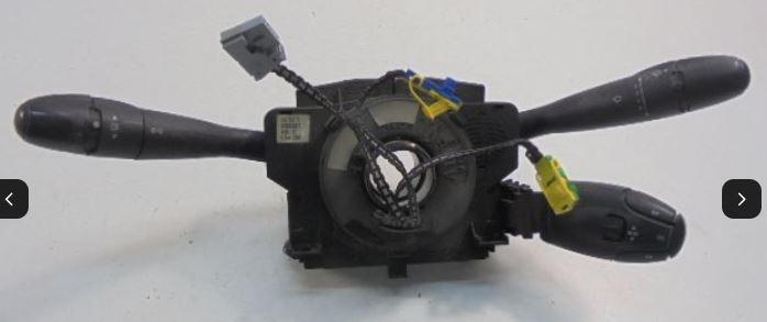 Citroen Berlingo I 1996-2008 hatchback 1.6 D diesel MT 55.2 kW 2009  Prepínacie páčky pod volantom 96605680XT