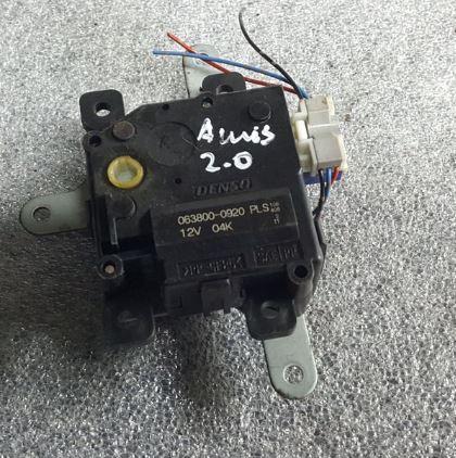 Toyota Auris I 2006-2013 hatchback 1.3 16v petrol MT 62 kW 2003  Motorček kúrenia 0638000920