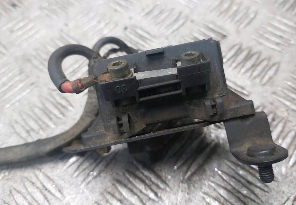 Volkswagen Golf III 1991-1998 hatchback 1.9 TDI diesel MT 66 kW 1994  Relé 191911261B