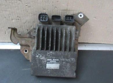 Toyota Avensis II T25 2003-2008 sedan 2.2 D4D diesel MT 110 kW 2008  Riadiaca jednotka motora 89871-20070