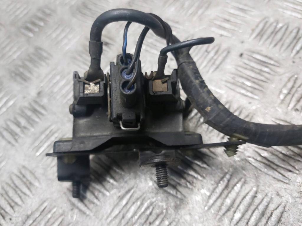 Volkswagen Golf III 1991-1998 hatchback 1.9 TDI diesel MT 66 kW 1994  Relé 191911261B