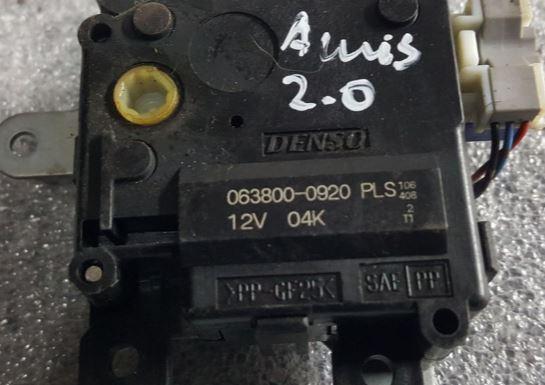 Toyota Auris I 2006-2013 hatchback 1.3 16v petrol MT 62 kW 2003  Motorček kúrenia 0638000920