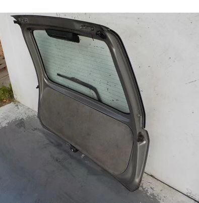 Nissan X-trail I T30 2001-2007 suv 2.2 DCI diesel 84 kW 2003  Kapota zadná (kufor)
