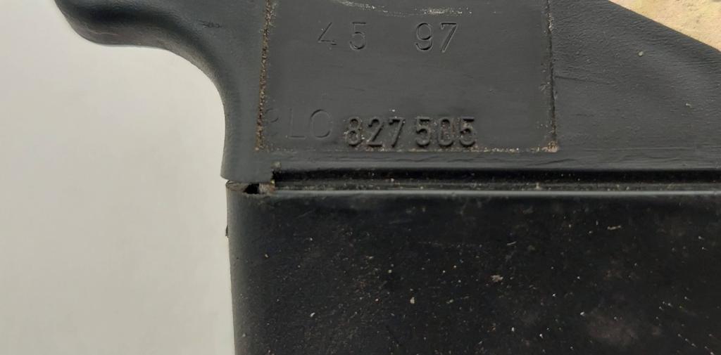 Audi A3 8L 1996-2003 hatchback 1.8 T petrol MT 132 kW 2002  Zámok zadnej kapoty 8L0827505