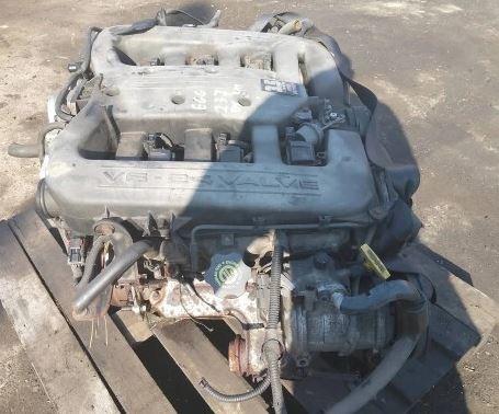 Chrysler 300m sedan 3.5 V6 petrol 187 kW 1999  Motor benzín EGG