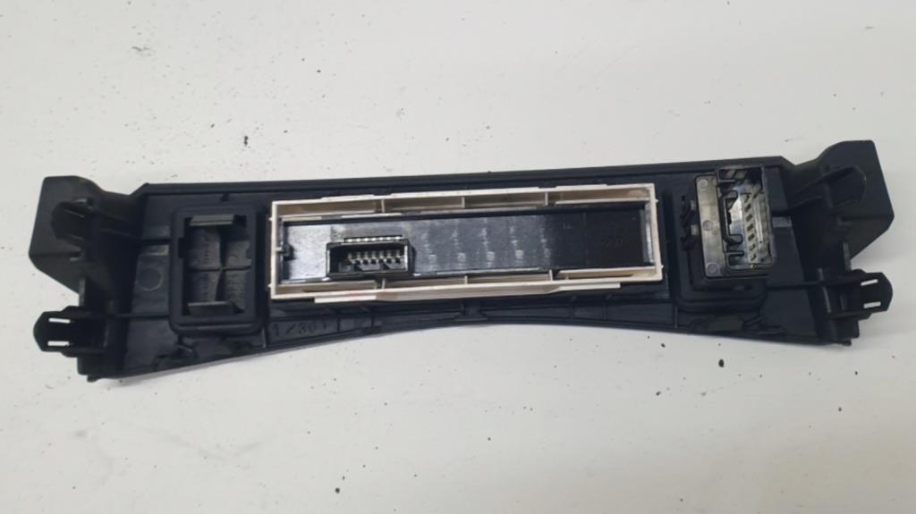 Toyota Corolla E15 2007-2014  Displej