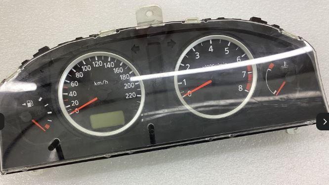 Nissan Almera N16 2000-2006 sedan 1.5 16v petrol MT 72 kW 2005  Prístrojová doska BN913 3406030