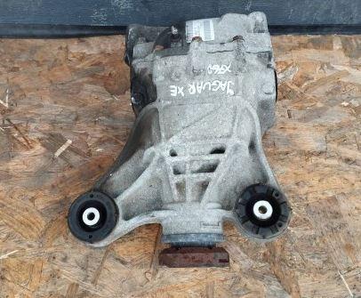 Jaguar XF II X260 2015- sedan 2.0 D diesel AT 132 kW 2017  Diferenciál zadný GX73-4A213-FB