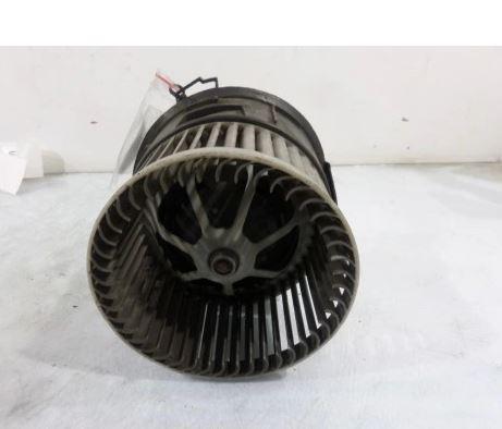 Peugeot 407 sedan 1.6 HDI diesel MT 80 kW 2007  Ventilátor kúrenia 7737080501