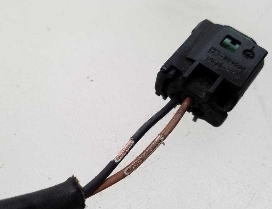 Volkswagen Touran I 2003-2015 hatchback 2.0 TDI diesel AT 103 kW 2006  Vodná pumpa 9006333D