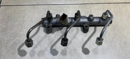 Audi A4 B7 2004-2008 combi 3.0 TDI diesel AT 150 kW 2005  Vstrekovacia lišta 059130089AH 55PP24-02