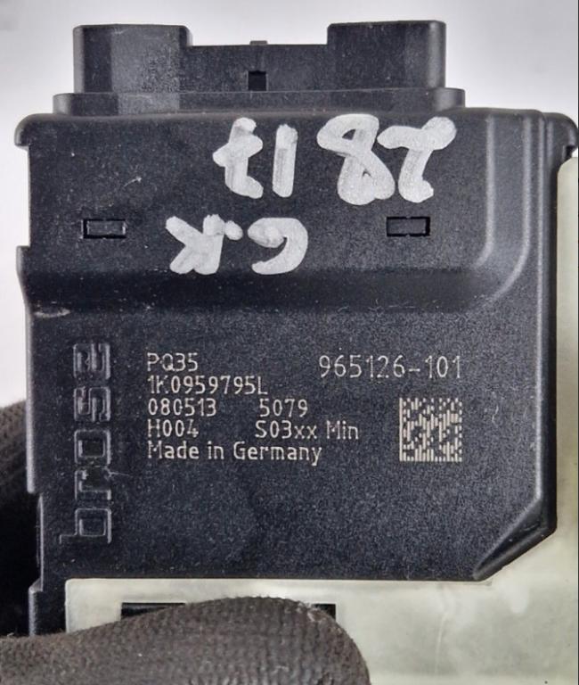 Volkswagen Passat B6 2005-2010 combi 2.0 TDI diesel MT 103 kW 2009  Motorček okien zadný ľavý 3C9839461L 1K0959795L 962619100