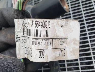 Mercedes ML W166 2011-2015 hatchback 3.5 V6 petrol AT 225 kW 2012  Ťažné zariadenie A1663100104