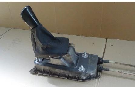 Skoda Fabia I 1999-2007 hatchback 1.4 MPI petrol MT 50 kW 2002  Rýchlostná páka (kulisa) 6Q0711061