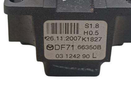 Mazda 2 II 2007-2014 hatchback 1.5 16v petrol AT 75 kW 2011  Prepínač ovládania okna predný pravý 03124290L DF7166350B 26112007K1827