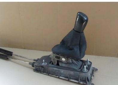 Skoda Fabia I 1999-2007 hatchback 1.4 MPI petrol MT 50 kW 2002  Rýchlostná páka (kulisa) 6Q0711061