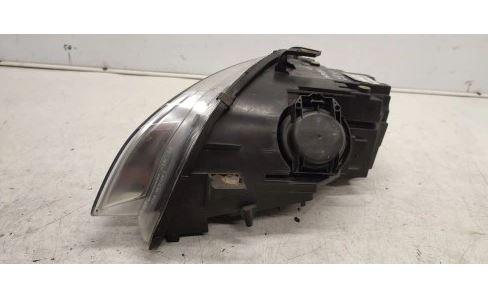 Audi A4 B7 2004-2008 combi 3.0 TDI diesel AT 150 kW 2005  Svetlo predné pravé xenon 8E0941004BP