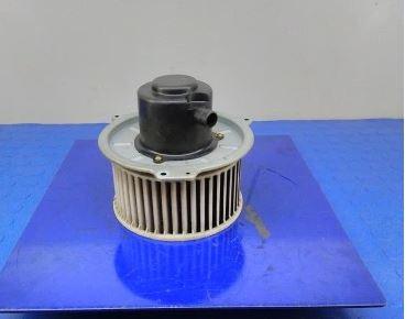 Mazda Premacy hatchback 2.0 DITD diesel MT 66 kW 1999  Ventilátor kúrenia HB111GE4T