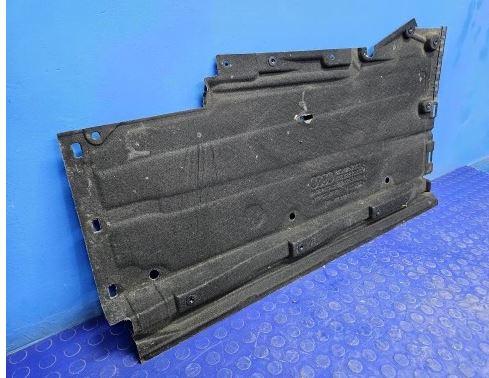 Audi A4 B8 2007-2015 combi 2.0 TDI diesel AT 110 kW 2015  Kryt motora spodný 8K0825207D