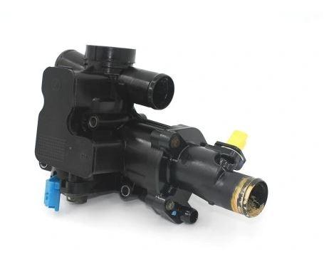 Peugeot 2.0 HDI diesel   Obal (príruba) termostatu 9646439080