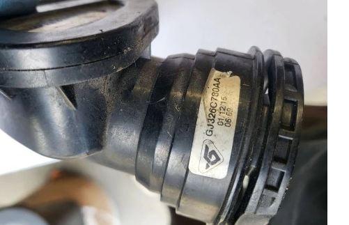 Land Rover Discovery Sport L550 2014-2019 hatchback 2.0 D diesel 204DTD AT 132 kW 2016  Hadica chladenia vzduchu GJ326C780 GJ326C780AA