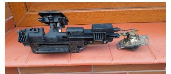 Mercedes Vaneo hatchback 1.7 CDI diesel MT 67 kW 2004  Kľučka zadnej kapoty vonkajšia 4147600261