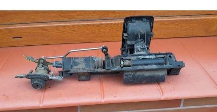 Mercedes Vaneo hatchback 1.7 CDI diesel MT 67 kW 2004  Kľučka zadnej kapoty vonkajšia 4147600261