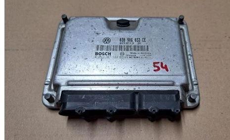 Volkswagen Polo III 6N 1994-2001 hatchback 1.0 petrol MT 37 kW 1997  Riadiaca jednotka motora 030906032CE