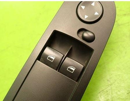 BMW 1 E87 2004-2011 hatchback 1.6 petrol MT 85 kW 2005  Prepínač ovládania okna predný ľavý 9167154-01 9167154