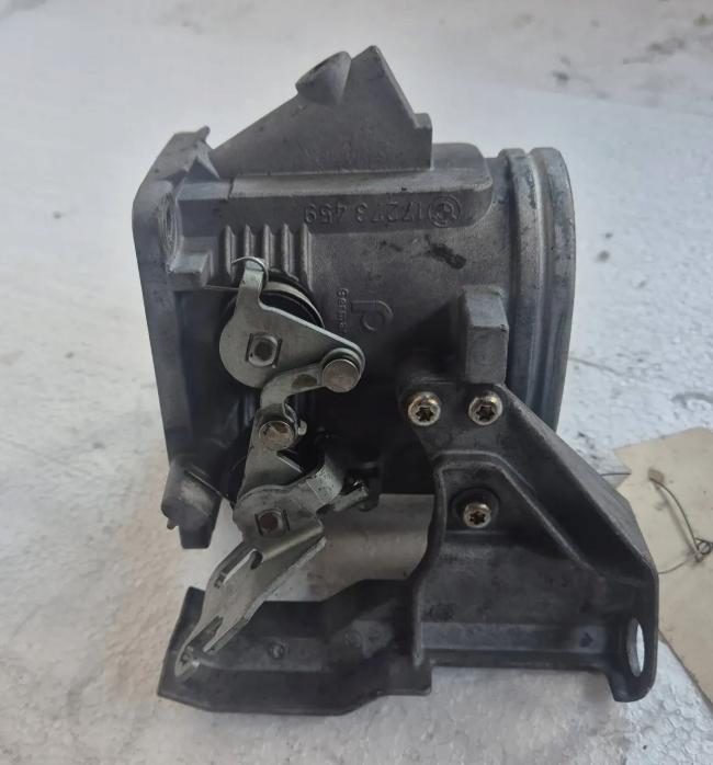 BMW 3 E36 1991-2000 sedan 1.8 petrol Škrtiaca klapka 17273459