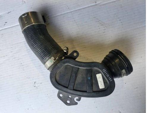 Land Rover Discovery Sport L550 2014-2019 hatchback 2.0 D diesel 204DTD AT 132 kW 2016  Hadica chladenia vzduchu GJ326C780 GJ326C780AA