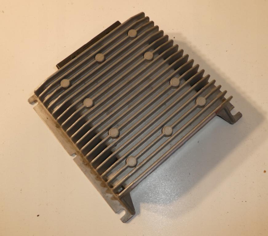 Volkswagen Passat B7 2010-2014 combi 2.0 TDI diesel MT 103 kW 2012  Zosilňovač 5K0035456C