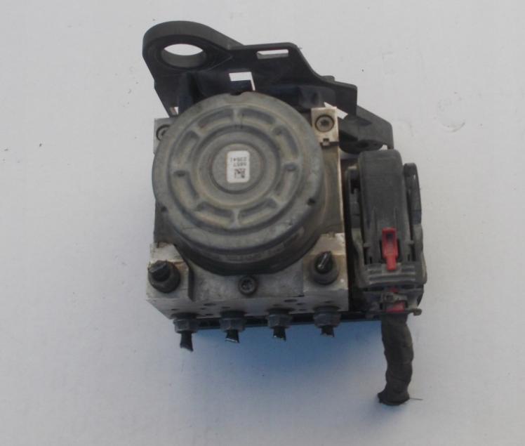 Skoda Octavia III 2013- Pumpa ABS 5Q0907379K 5Q0614517J