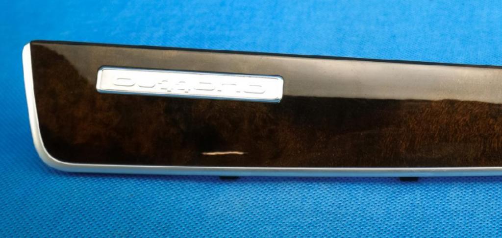 Audi Q5 2008-2016 hatchback 3.0 TDI diesel AT 176 kW 2009  Lišta 8R1853190BL