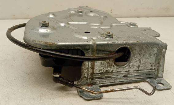 Volkswagen Caddy III 2K 2003-2020 minivan 2.0 TDI diesel 55 kW 2015  Zámok dverí zadný pravý 2K0827201AB H000DED0